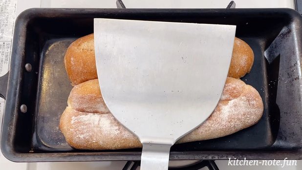 パンを焼く