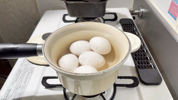 ゆで卵を作る
